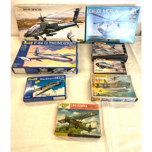 96 - Selection of 8 boxed craft models to include, Revell F-8 G Thunder Jet, EH-101 Merlin Has.I no 1219,... 