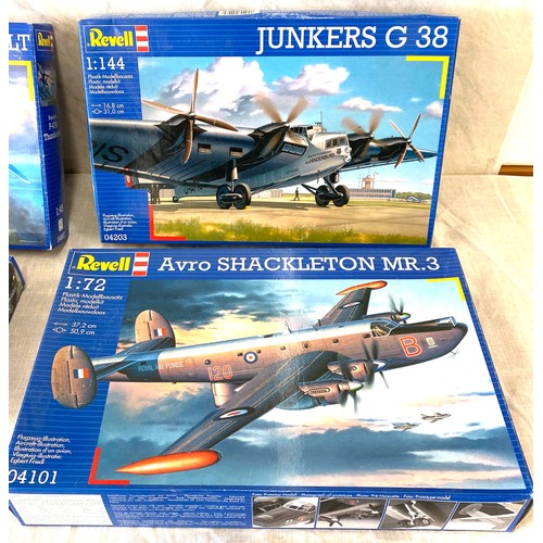 65 - Selection of 4 Model boxed air crafts includes, German bomber, Hughes Ah-64, Viet Nam, F-27 Fokker f... 