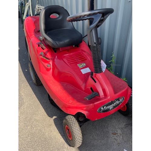 99a - Mount field ride on lawn mower