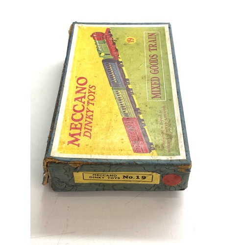 574 - Rare Original boxed pre war Meccano Dinky toys No19 mixed goods train