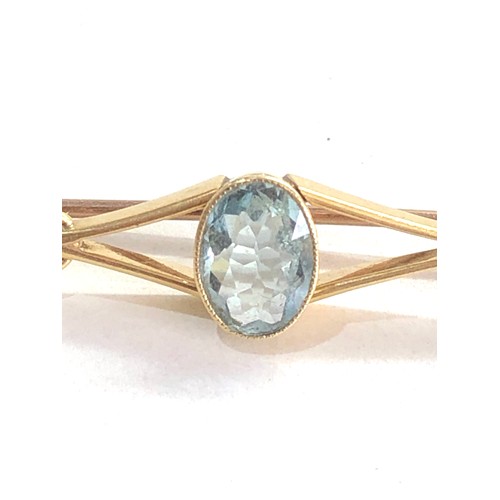 166 - Fine 18ct gold Aquamarine brooch  central aquamarine measures approx 10mm by 6.5cm est 1.30ct measur... 