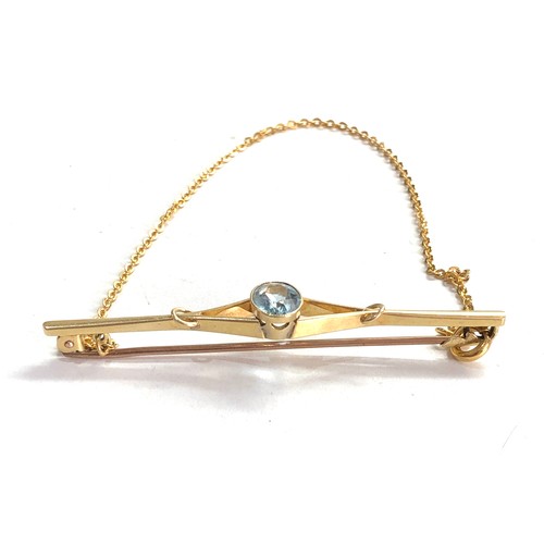 166 - Fine 18ct gold Aquamarine brooch  central aquamarine measures approx 10mm by 6.5cm est 1.30ct measur... 