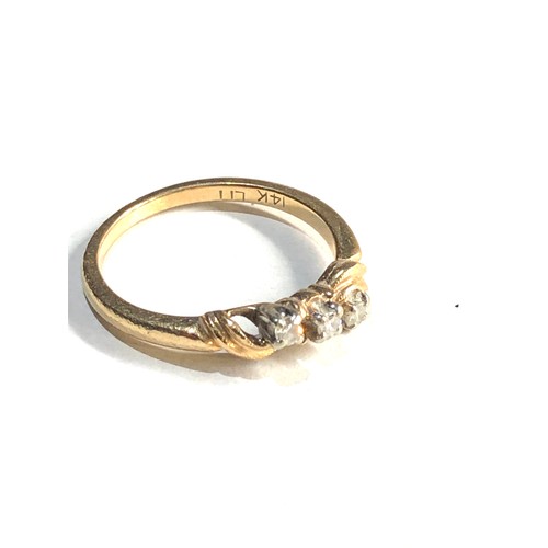 410 - 14ct gold diamond trilogy ring (1.8g)