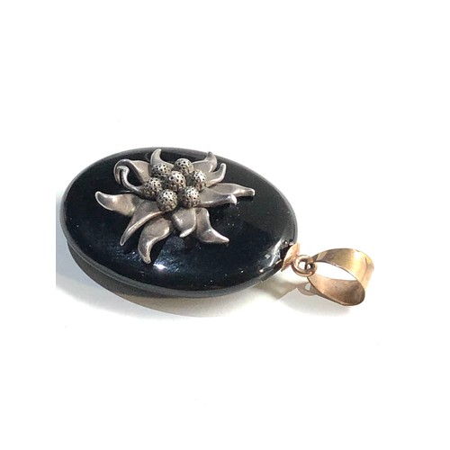 330 - Large Antique 9ct gold Jet mourning locket with sterling silver edelweiss flower = (26.9g) small chi... 