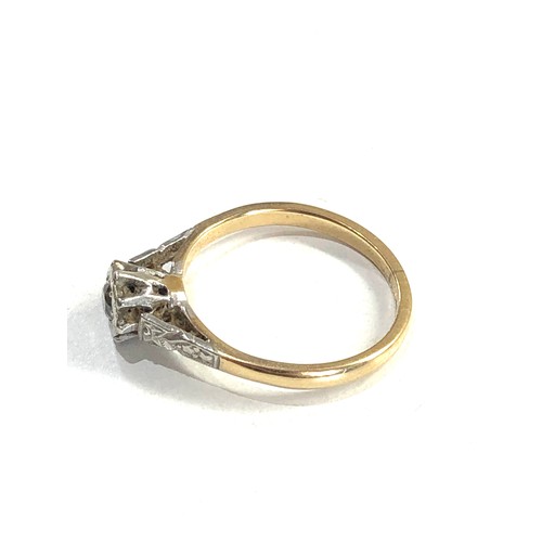 334 - 9ct gold diamond ring (2.3g)