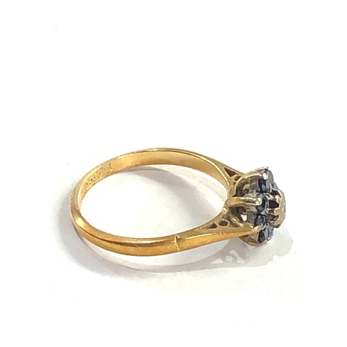 351 - 18ct gold vintage diamond & sapphire cluster ring  (2.4g)