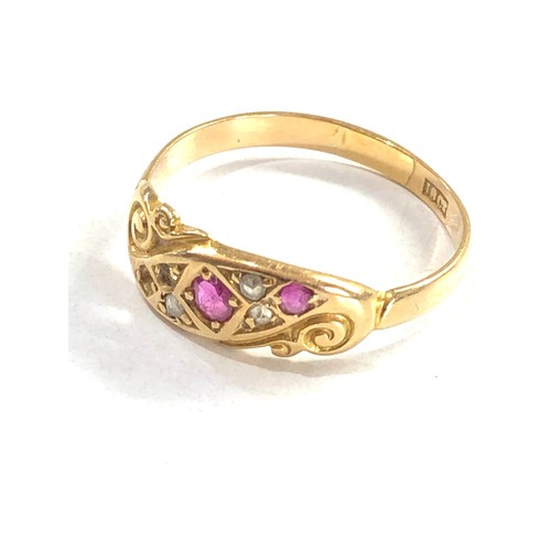 316 - Antique 18ct Gold ornate ring w/ diamond and ruby detail stones missing (2.3g)