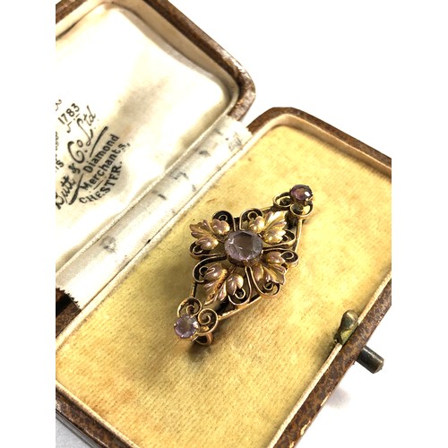 332 - 9ct gold antique ornate foliate design (2.4g) boxed