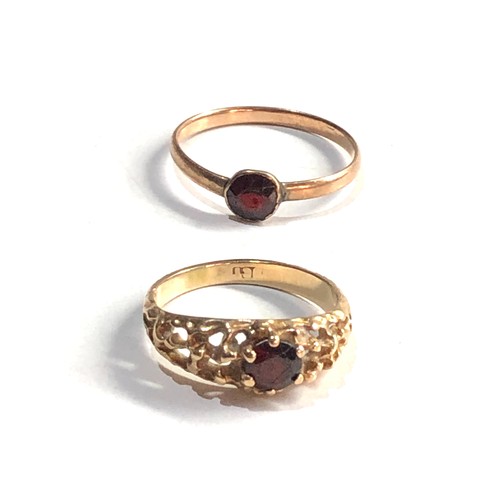 289 - 2 x 9ct gold dress rings  (3g)