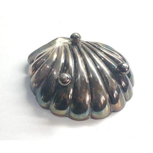 42 - Silver shell scallop dish Sheffield silver hallmarks weight 105g