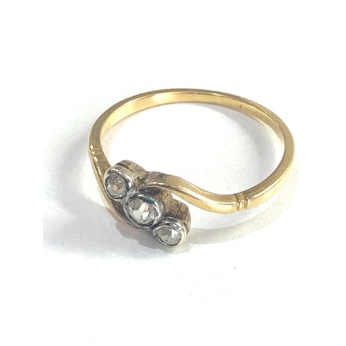 83 - 18ct gold diamond ring 0.20ct 2.9g