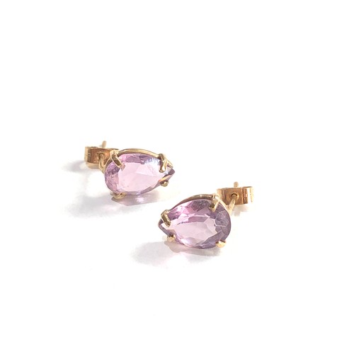 121 - 9ct gold amethyst earrings 2.9g