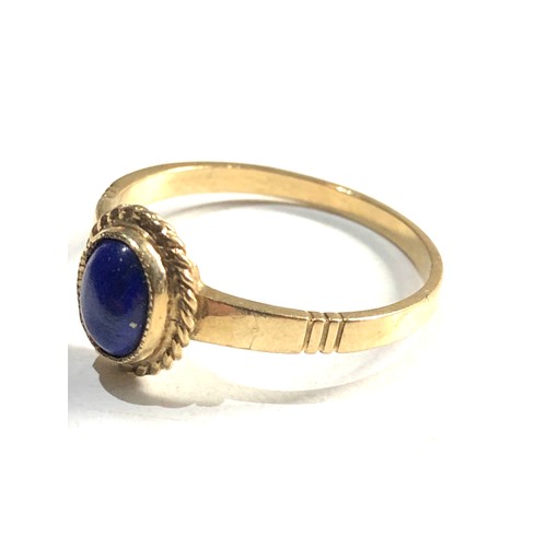 142 - 9ct gold lapis ring 1.9g