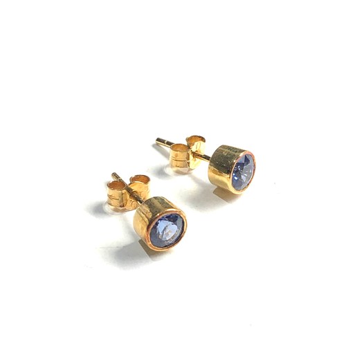 149 - 18ct gold sapphire earrings weight 2g