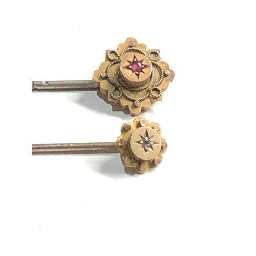 163 - 2 antique 9ct gold stick pins 2.1