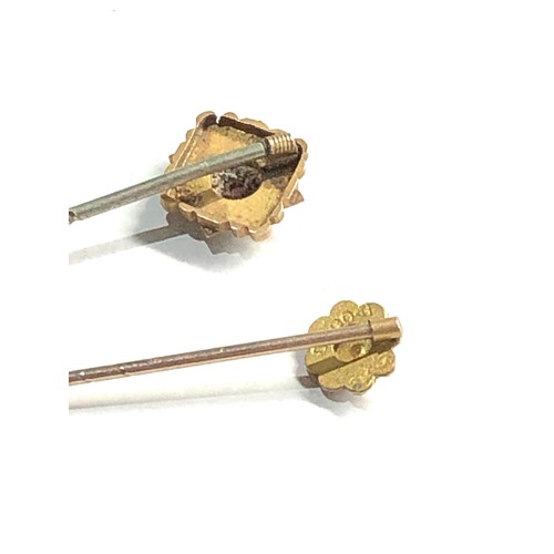 163 - 2 antique 9ct gold stick pins 2.1