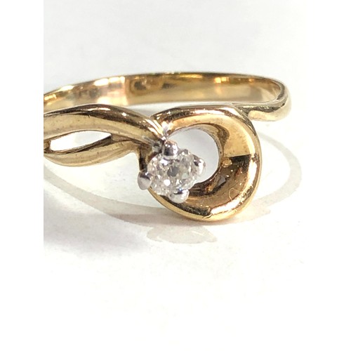 180 - 9ct gold diamond ring 2.5g