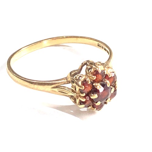 183 - 9ct gold garnet ring 1.6g