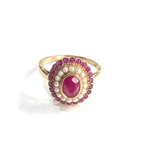 187 - 9ct gold ruby & pearl ring 3.3g