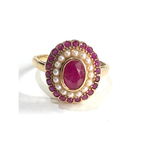 187 - 9ct gold ruby & pearl ring 3.3g