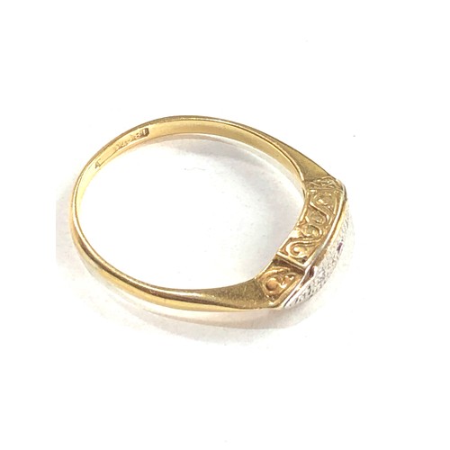 236 - Antique 18ct gold diamond ring weight 2.7g