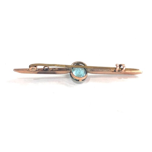 238 - Antique 9ct white and yellow gold blue stone bar brooch measures approx 5.5cm long weight 2.2g