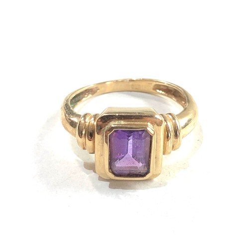 259 - 9ct gold amethyst ring 2.4g