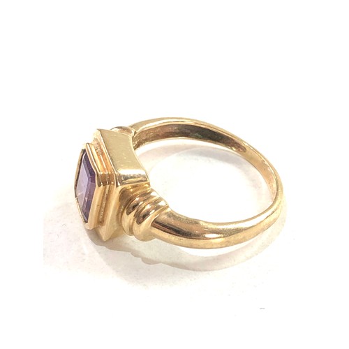 259 - 9ct gold amethyst ring 2.4g