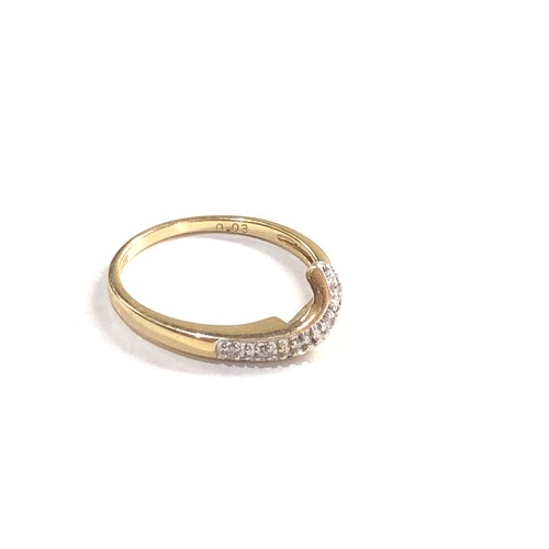 266 - 9ct gold diamond ring 2g