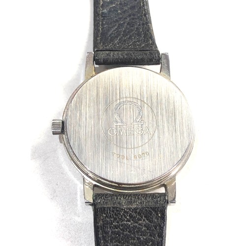 89 - Vintage gents Omega wristwatch stainless steel case tool 9070 non omega leather strap but has origin... 