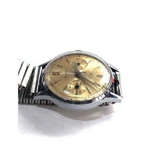 90 - Vintage Epikur gents chronograph wristwatch watch is ticking but centre second hand is not