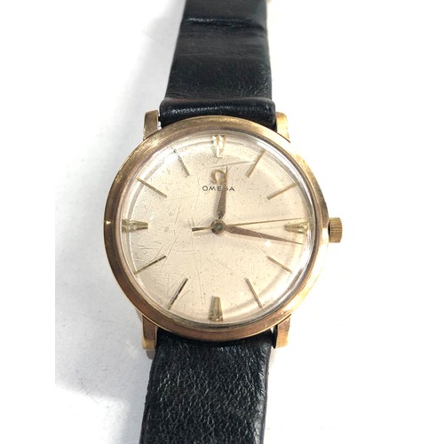 91 - 9ct gold gents omega wristwatch cal 520 manual wind working order case measures approx 33.5mm dia om... 