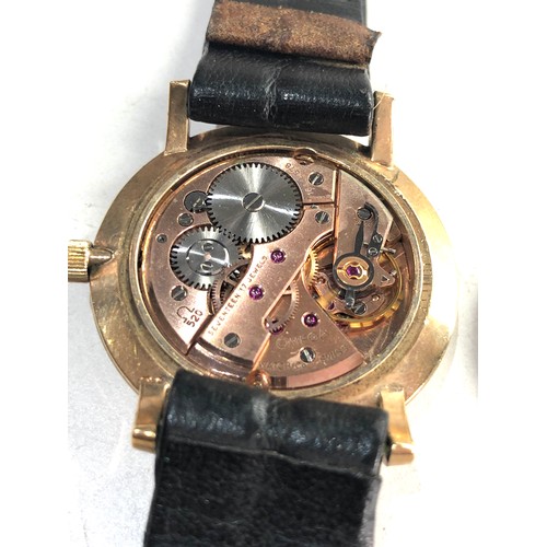 91 - 9ct gold gents omega wristwatch cal 520 manual wind working order case measures approx 33.5mm dia om... 