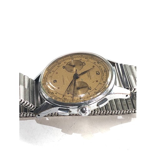 96 - Vintage Suisse telemeter scale 1940s chronograph gents wristwatch the watch does work but requires a... 