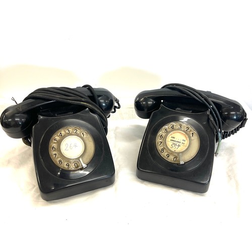 22 - 2 Vintage black telephones