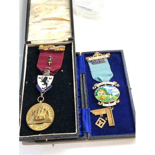 573 - 2 boxed silver enamel masonic jewels