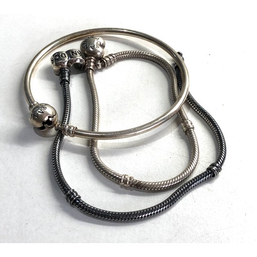 530 - 3 silver pandora bracelets