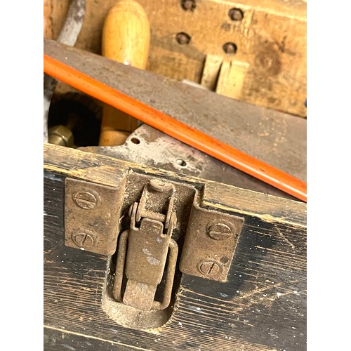 321 - Vintage wooden tool box with tools, to include saws, planes etc