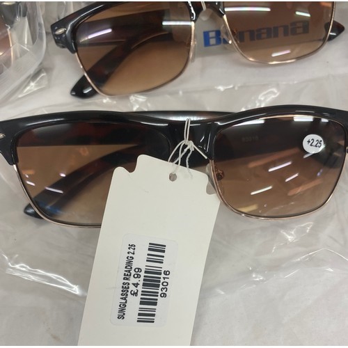 340 - 20 pairs of blue banana magnifire +2.25 sunglasses