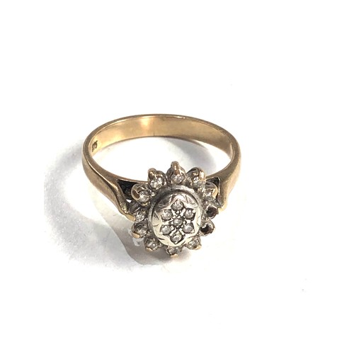 540 - 9ct gold diamond ring 3.5g missing 2 halo diamonds