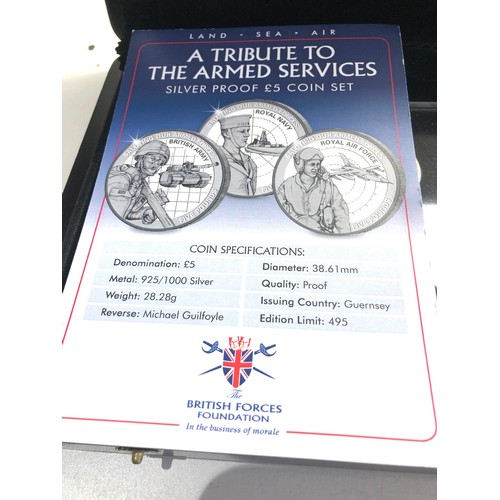 541 - 2011 Guernsey a tribute to Armed Service silver proof £5 boxed set Limited edition 267/495