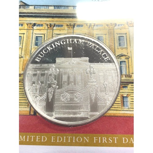 547 - Limited edition Silver 1oz Fine .999 Buckingham Palace coin + stamp cover No 324