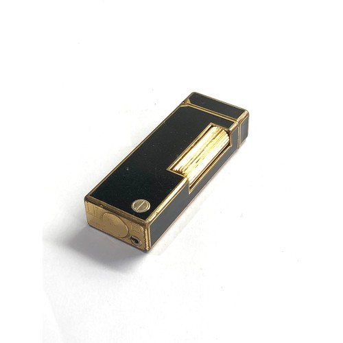 564 - Vintage Dunhill cigarette lighter