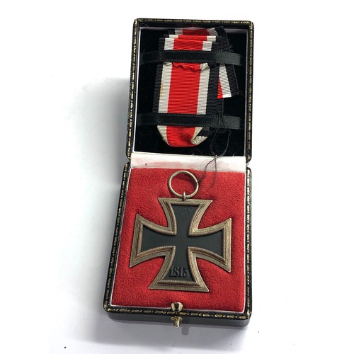 533 - Boxd ww2 german iron cross 2nd class with ribbon