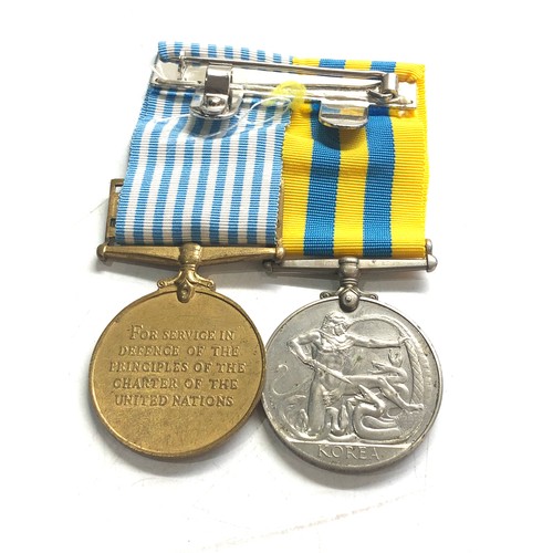 535 - ER11 Korea medal pair to 22414763 pte k.e.robbins royal norfolk reg