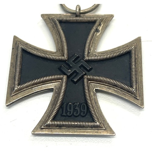 533 - Boxd ww2 german iron cross 2nd class with ribbon