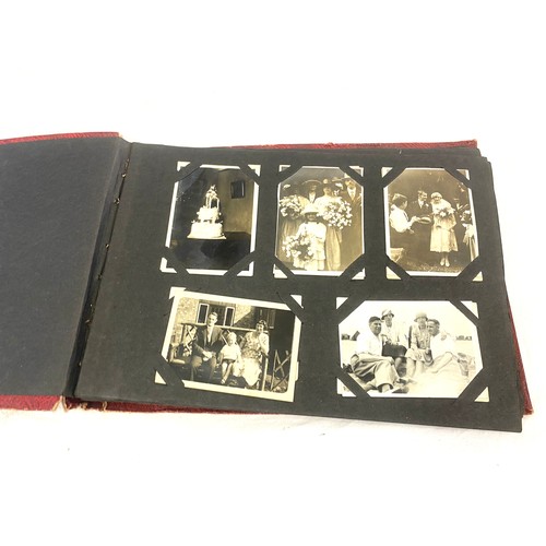 15 - Selection of vintage photograph albums and books