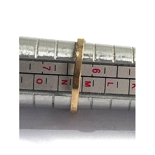 473 - 9ct gold diamond ring weight 1.6g