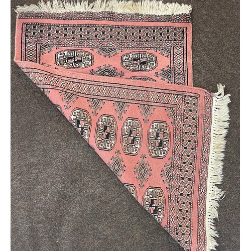 85 - Vintage prayer rug measures approx 42