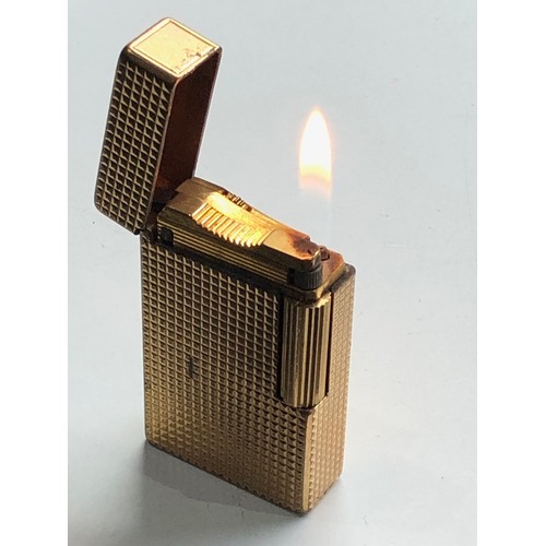 557 - Vintage dupont cigarette lighter